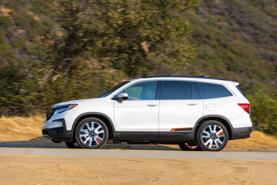  Honda Pilot Elite 2018 года  (NA) (фото 38 из 40)